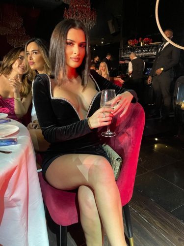 вип эскорт от  Лара Питер